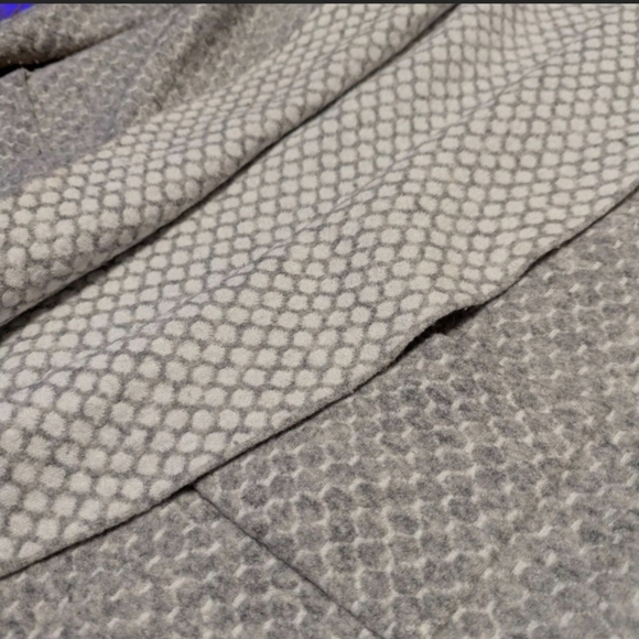 Krimson And Klover Women's Large Gray Honeycomb Wool Blend Sweater - Picture 3 of 4